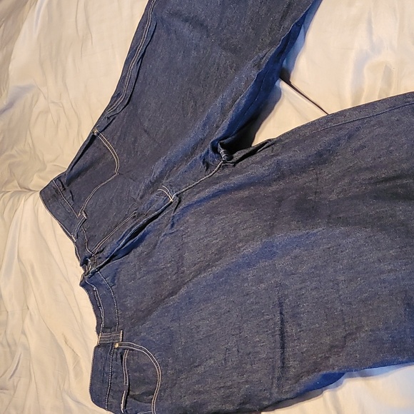 DAVOUCCI JEANS LIKE NEW - Picture 5 of 6